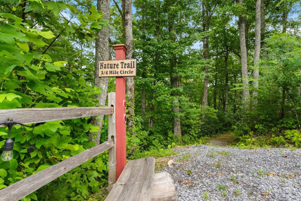 Cabin 5 Studio Cabin With Hot Tub, Water View And Fire Pit Villa Sevierville Exterior foto